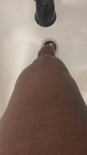 Load and play video in Gallery viewer, AUTHENTIC AFRICAN BODY EXFOLIATING NET
